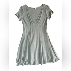 LA Hearts Green V Neck Mini Dress